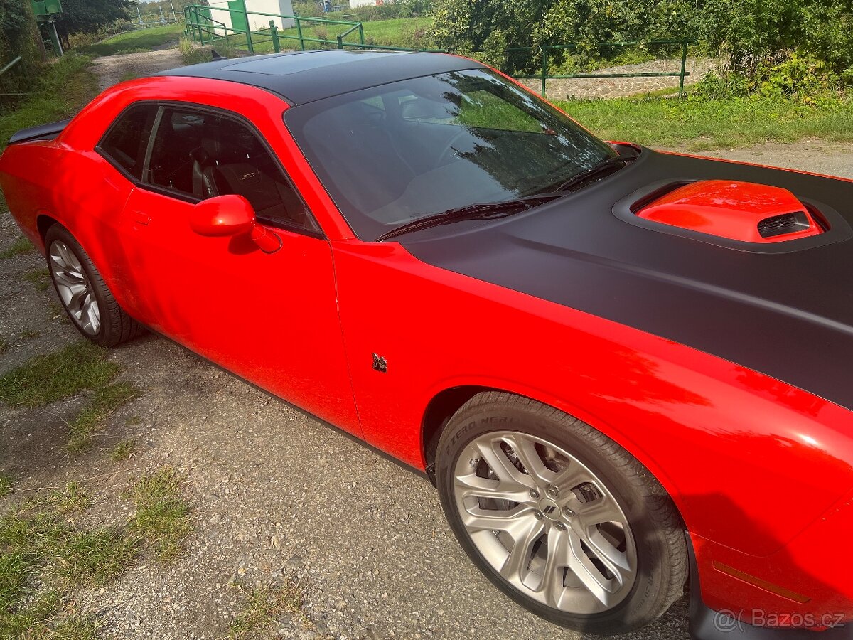 Dodge Challenger 6.4L 50th Anniversary Provoz 4/2022 - 2