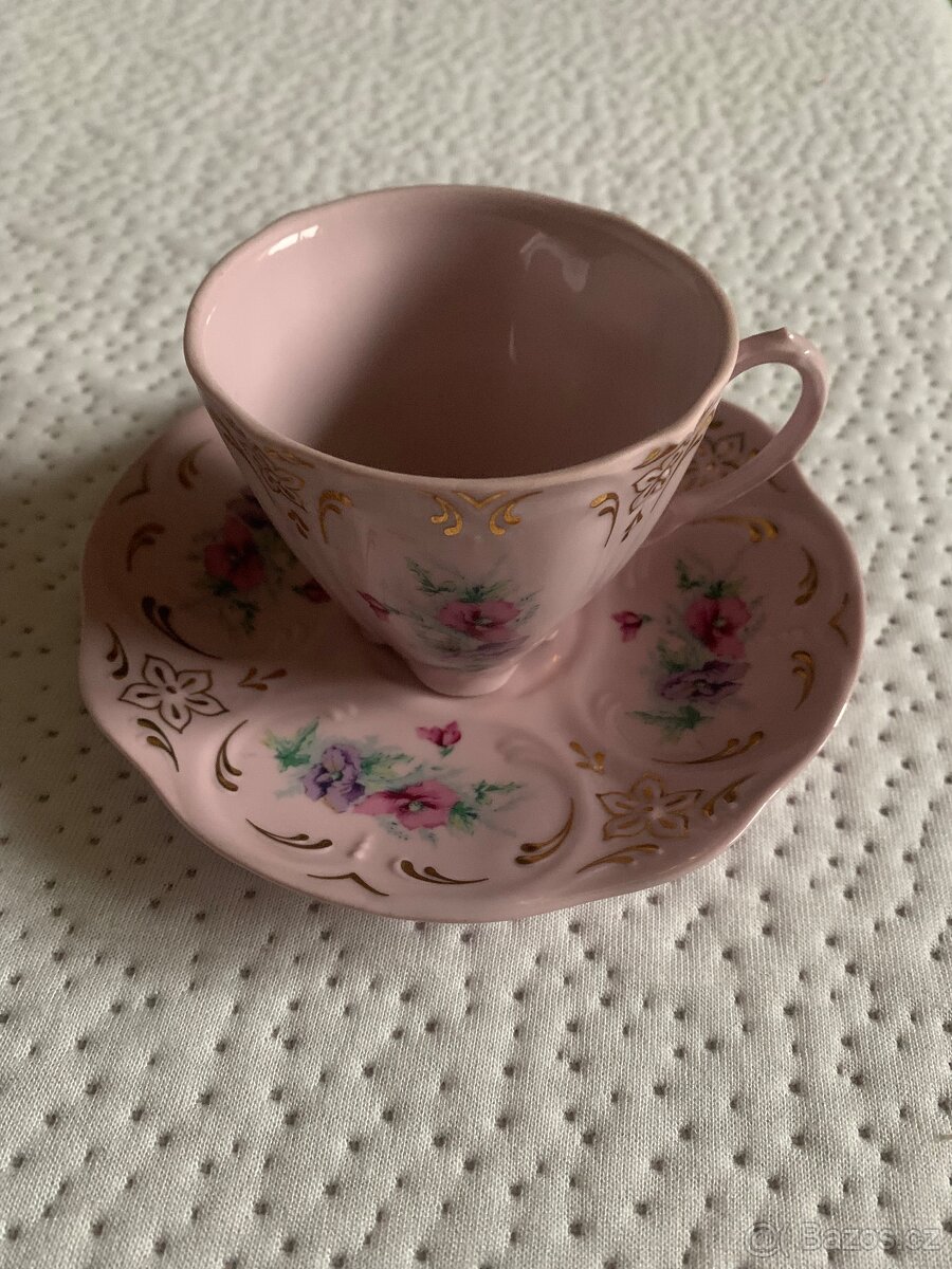 VINTAGE růžová sada nadobí - 2