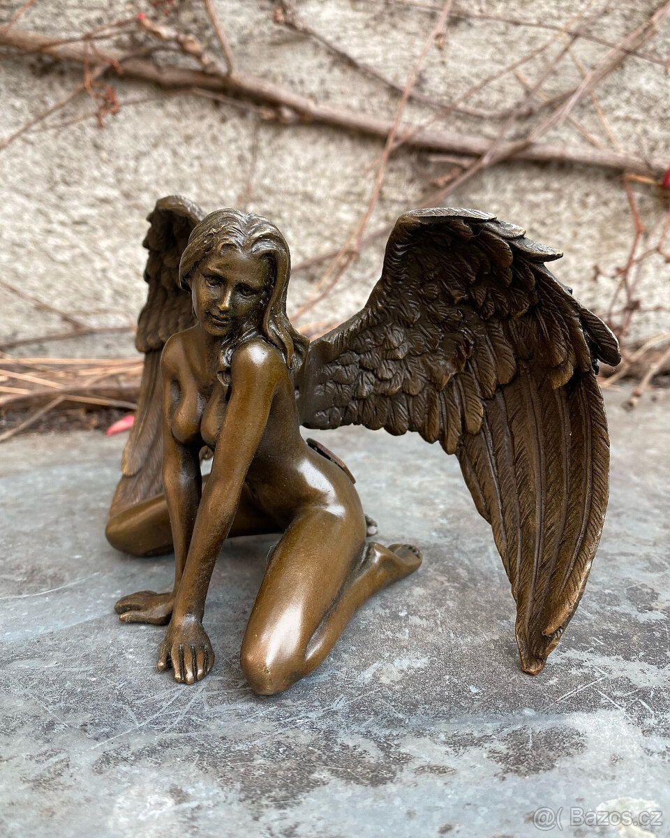 Erotická bronzová socha soška Nahá žena anděl s křídly luxus - 2