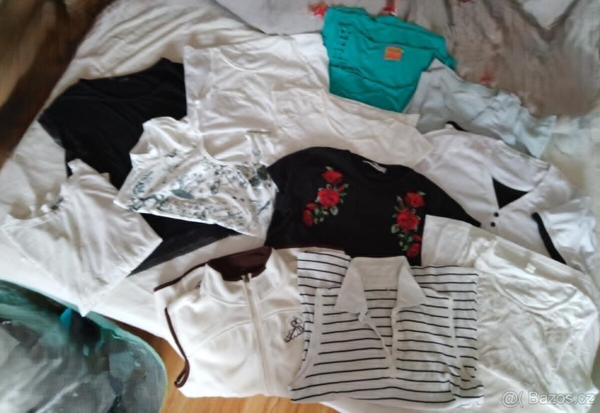 Dámská trička a tílka velikost 40 M - L - 2