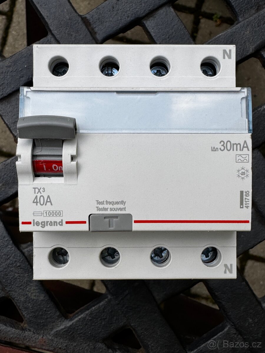 Proudový chránič - 2