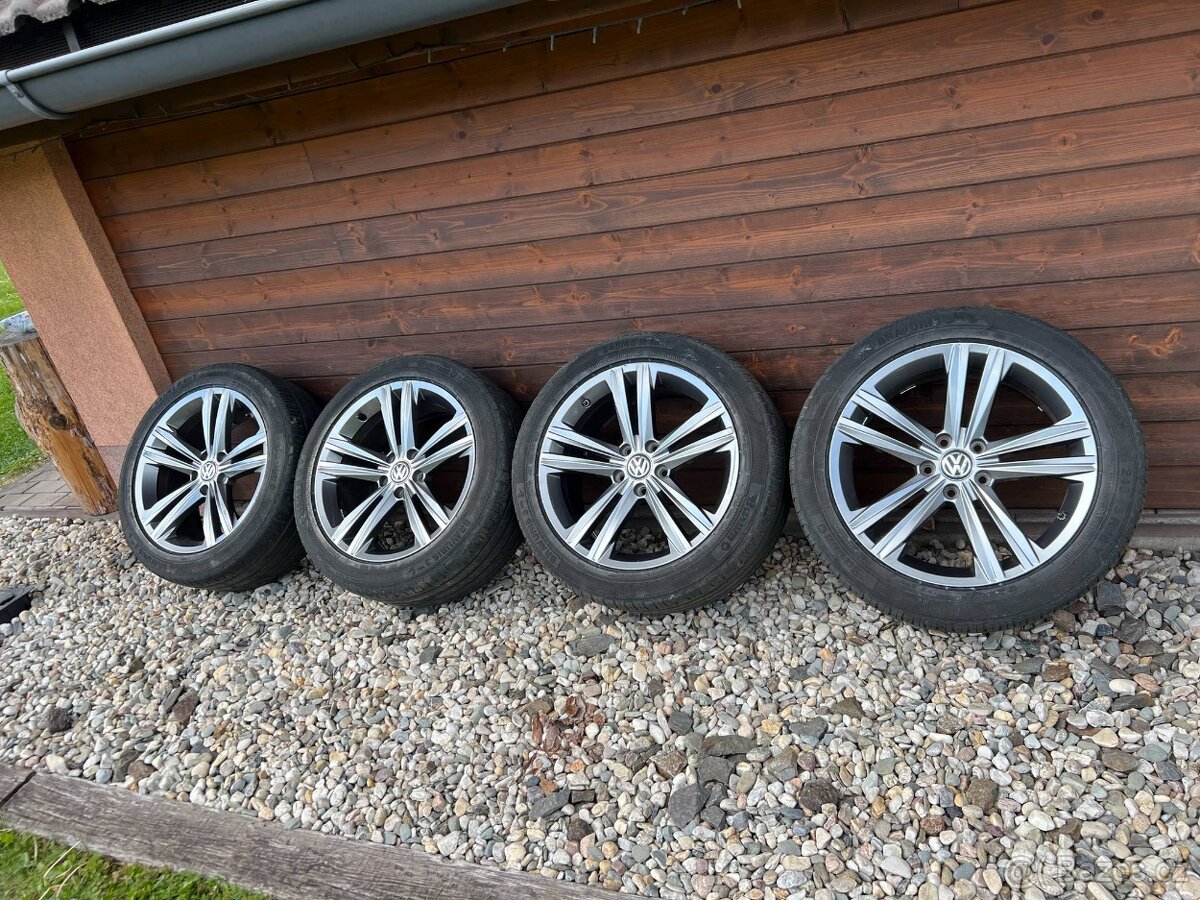 Orig. letní alu kola Sebring R18 245/45/18 - 2