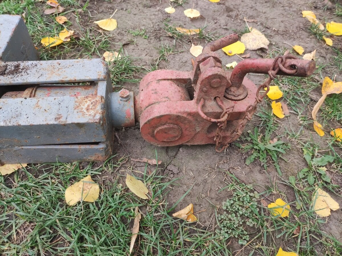 Zetor zavěs nepoužitý,blatniky - 2