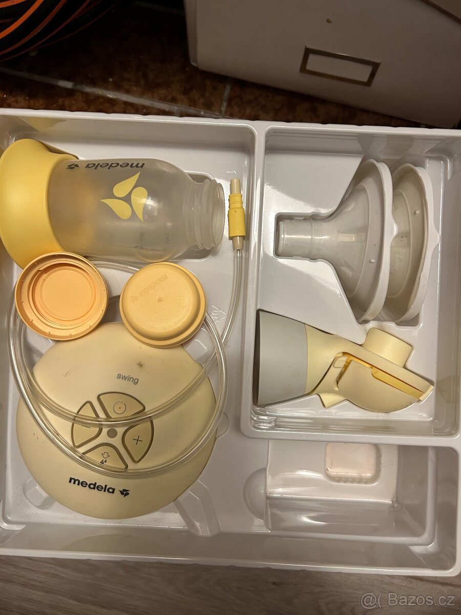 Elektrická odsávačka Medela - 2