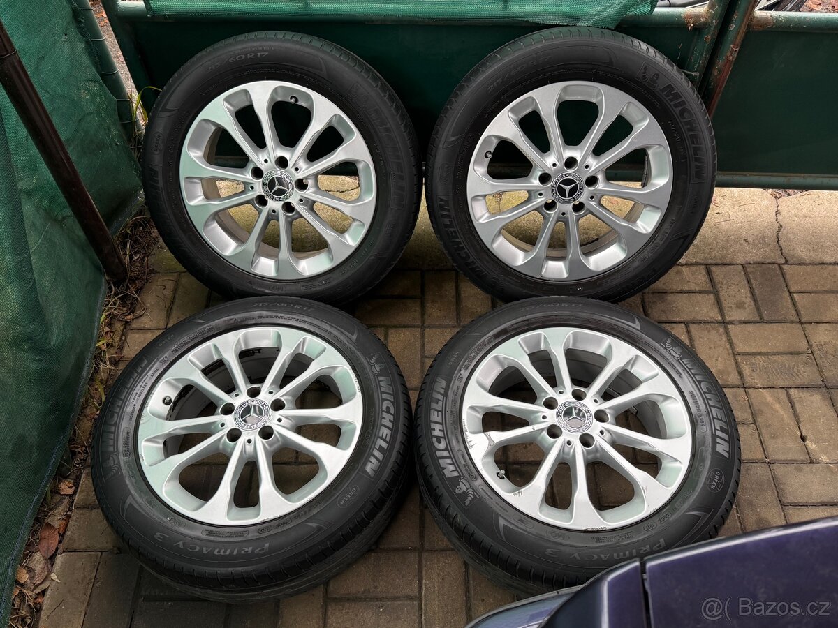 Mercedes-Benz GLA R17 kola - 2