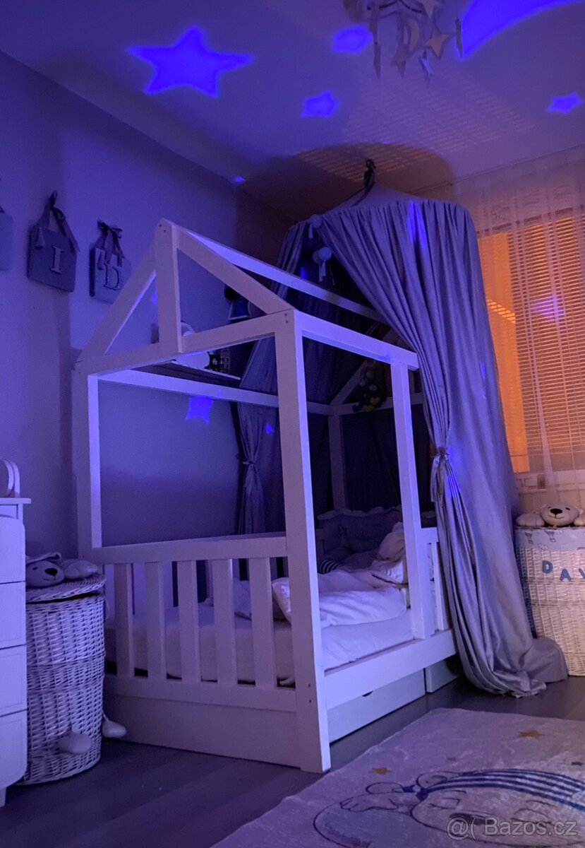 Postel domeček z masivu - 2