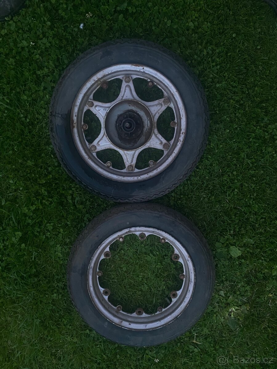 Čz 175 skůtr kola - 2