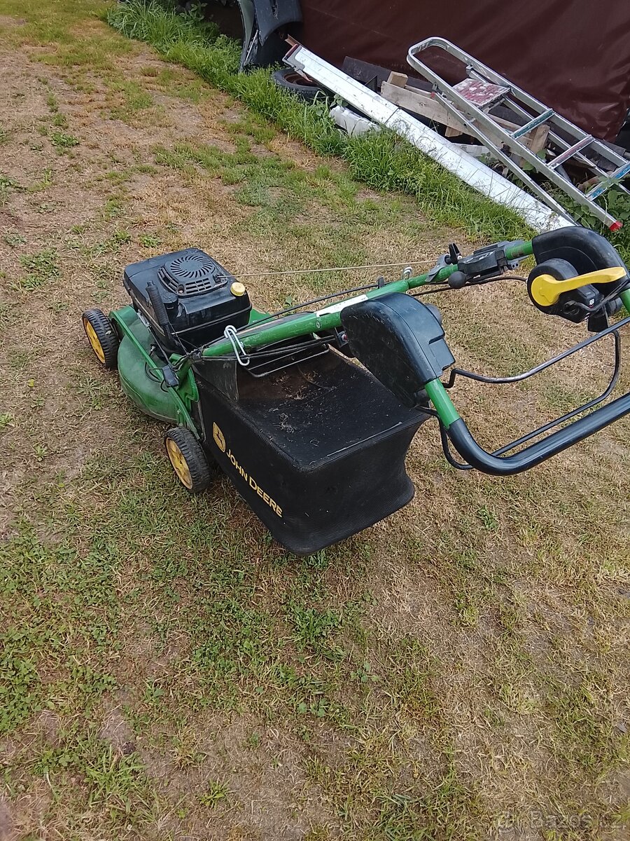 Benzínová sekačka s pojezdem - 2
