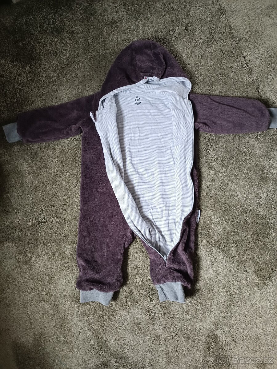 outlast kombinéza - 2