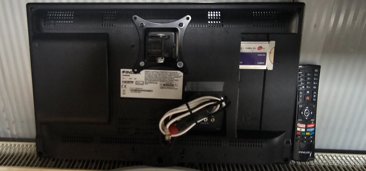 Smart TV Finlux 24FDM5760, černá 24" 61cm - 2