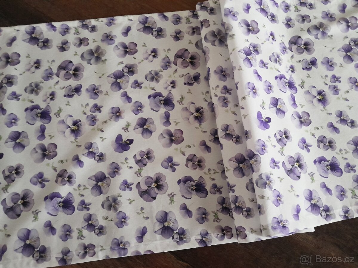 Ubrus......macešky - 2