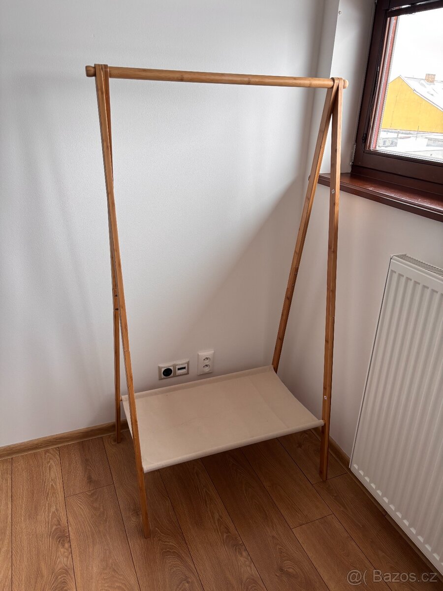 Stojan na oblečení - bambus - 2