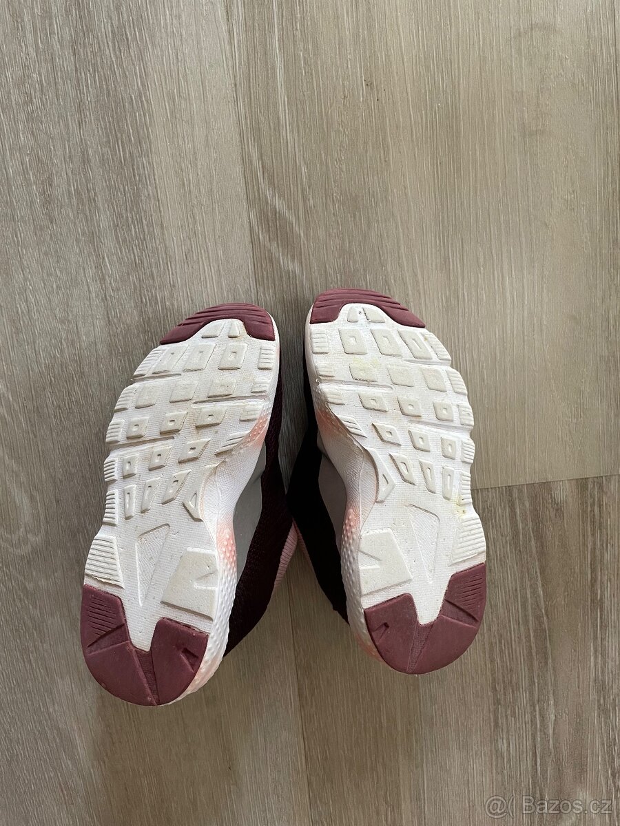 UMBRO tenisky (velikost 25) - 2