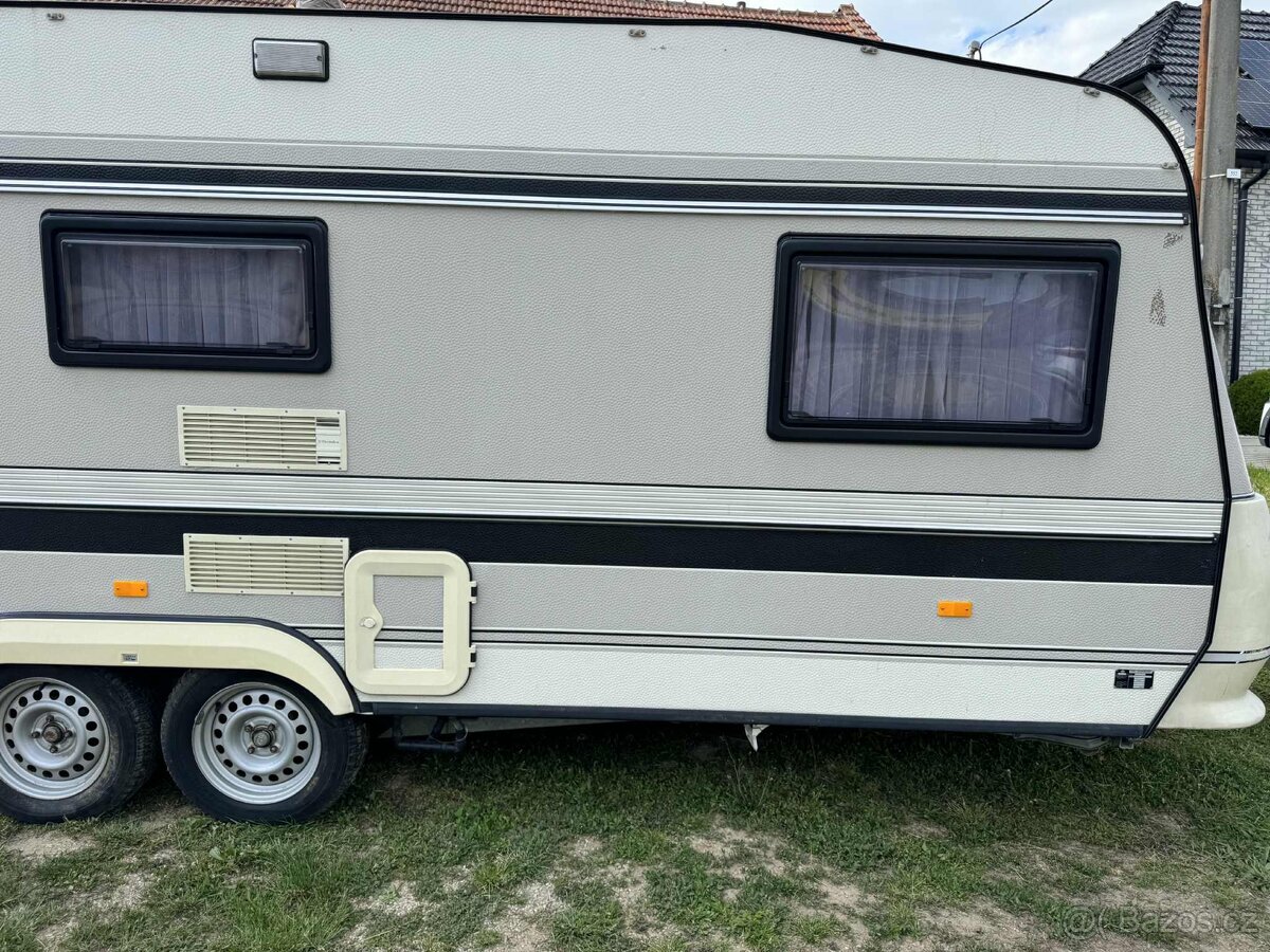 Obytný karavan - 2