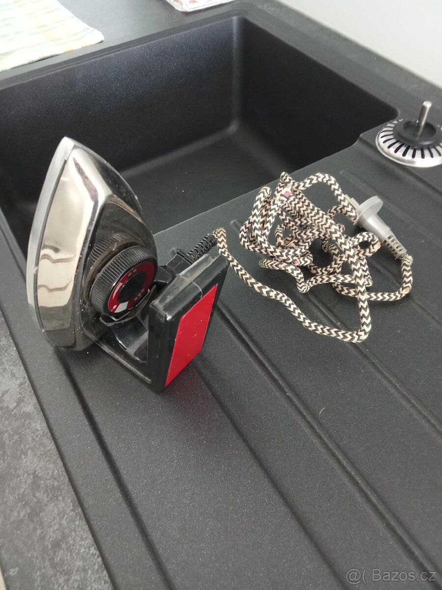 Starožitné žehličky - 2