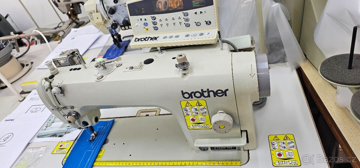 šicí stroj BROTHER S-7220B-403 - 2