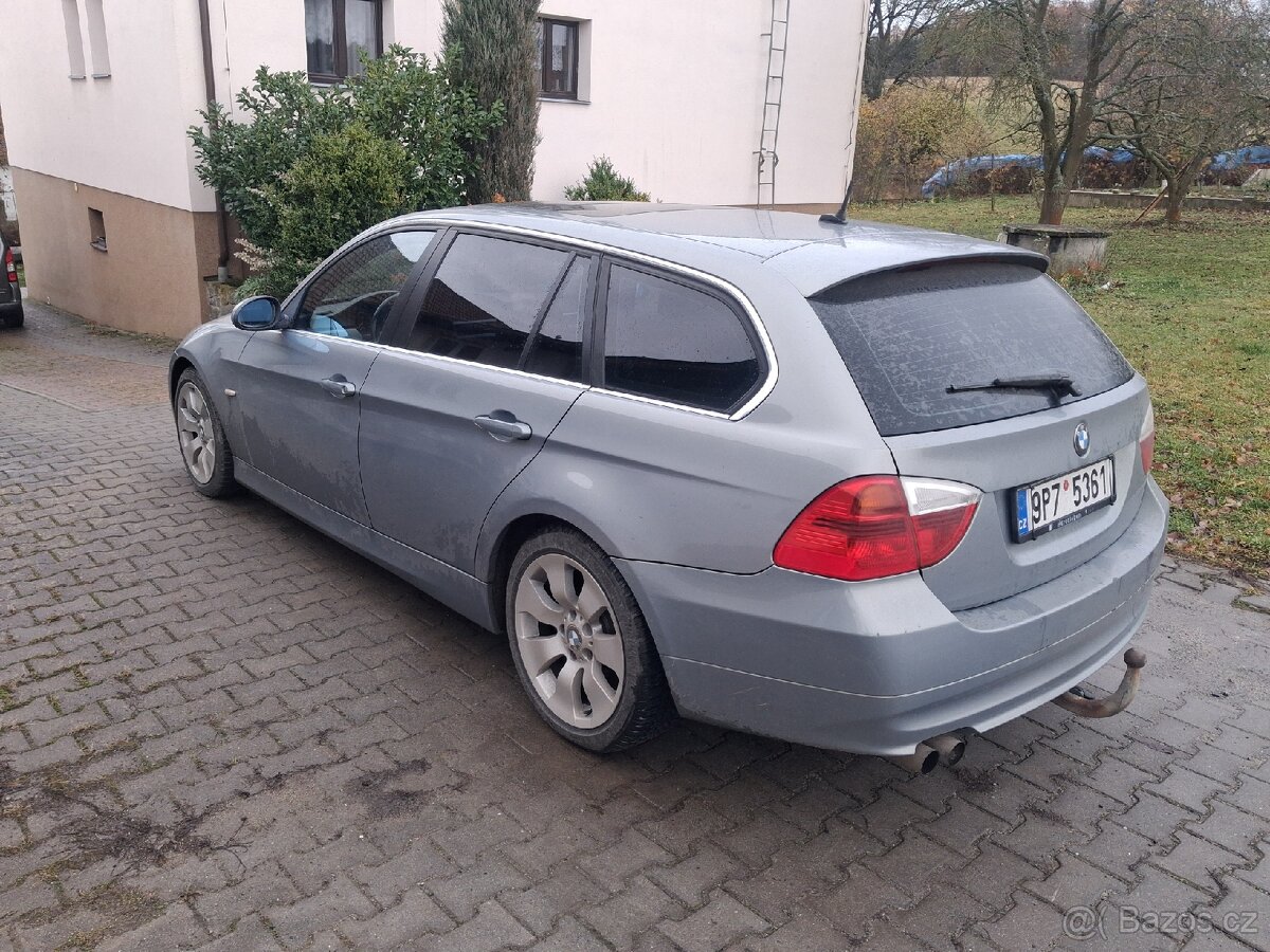 BMW e91 325ix - 2