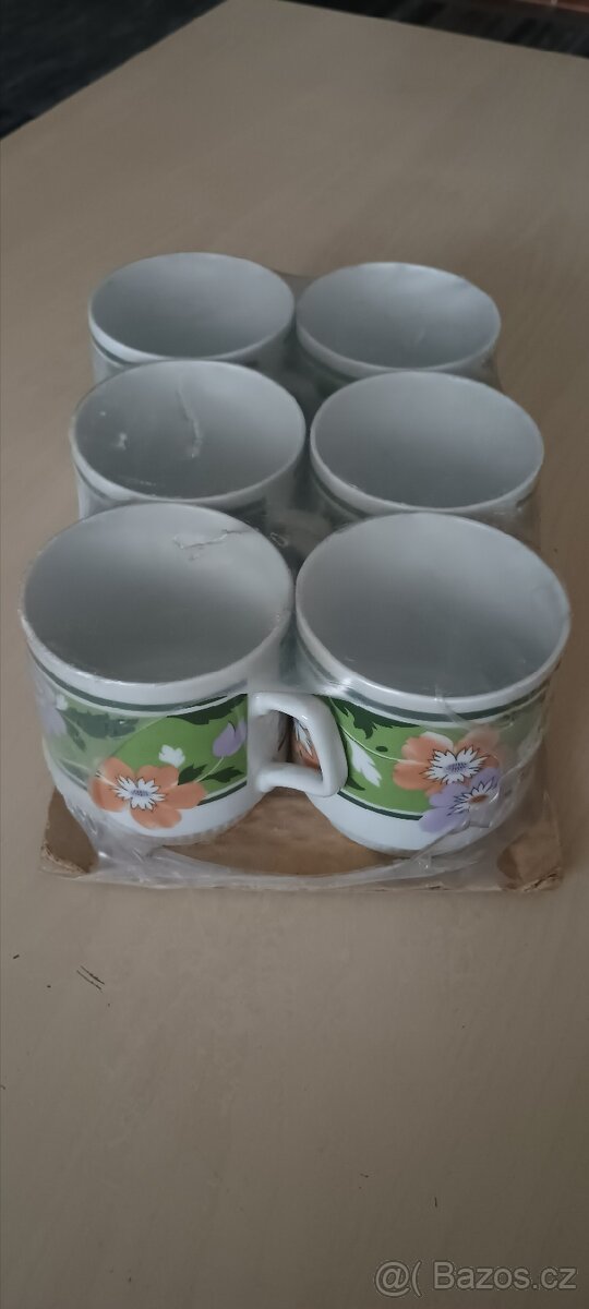 Sada retro hrnků - 2