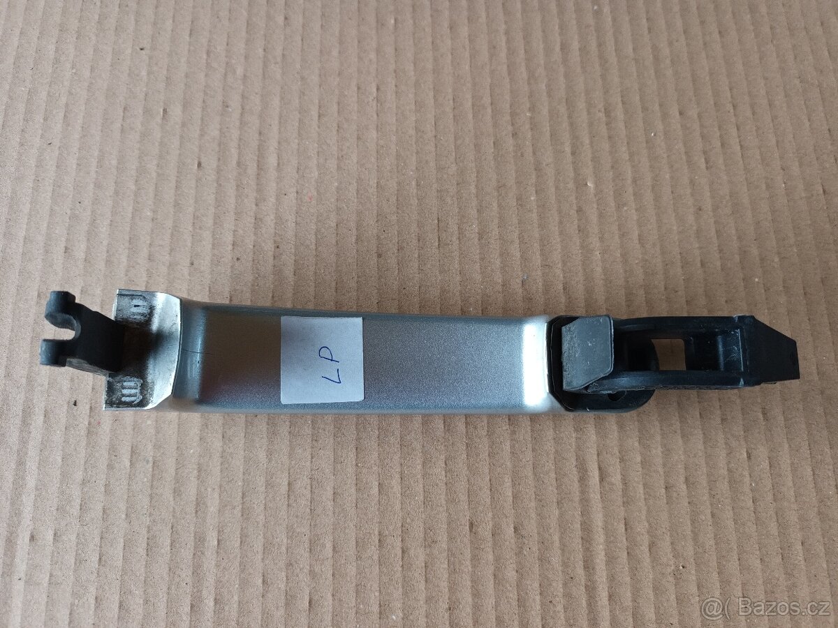 LP VNĚJŠÍ KLIKA DVEŘÍ ŠKODA SUPERB - 2