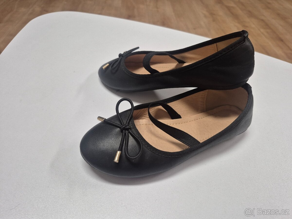 Černé dívčí balerýnky velikost 34 - 2
