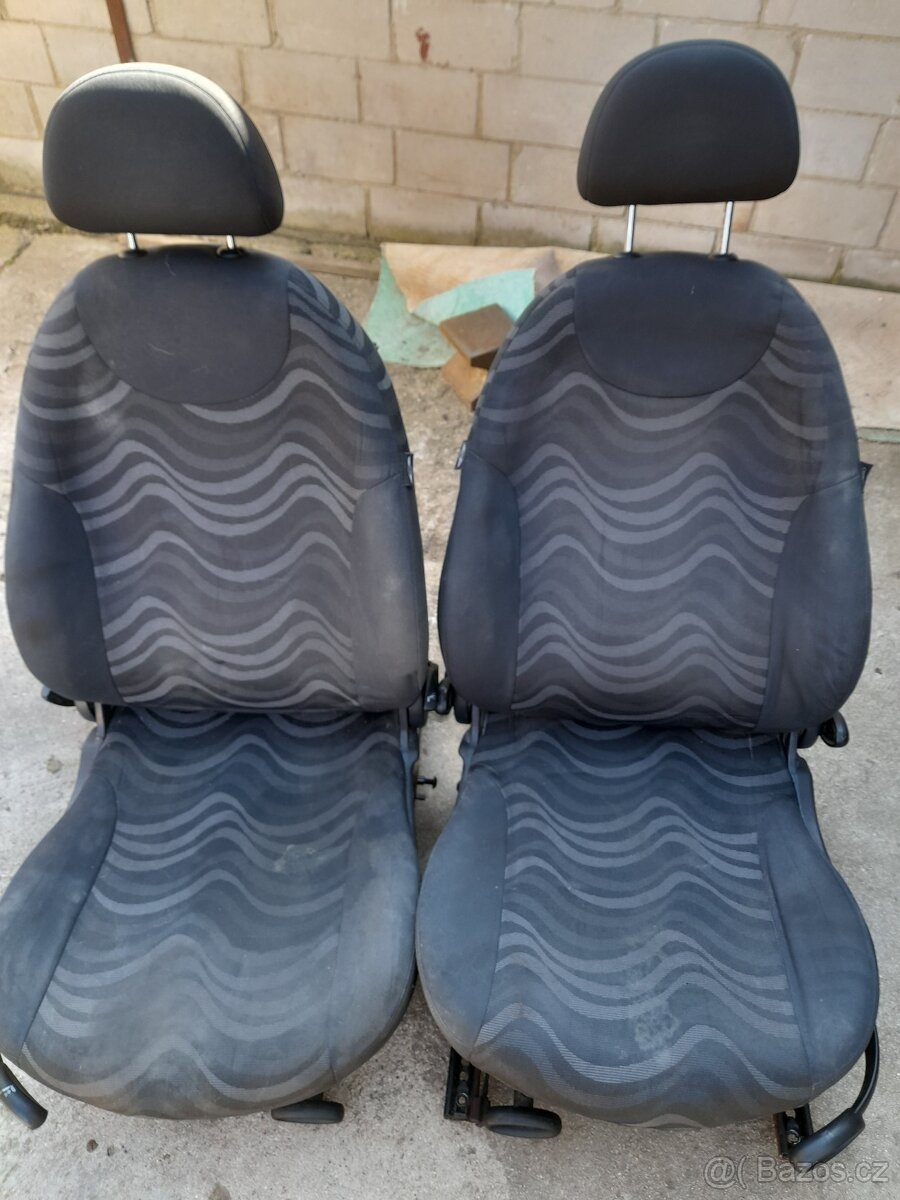 Přední sedačky Mini r50 - 2