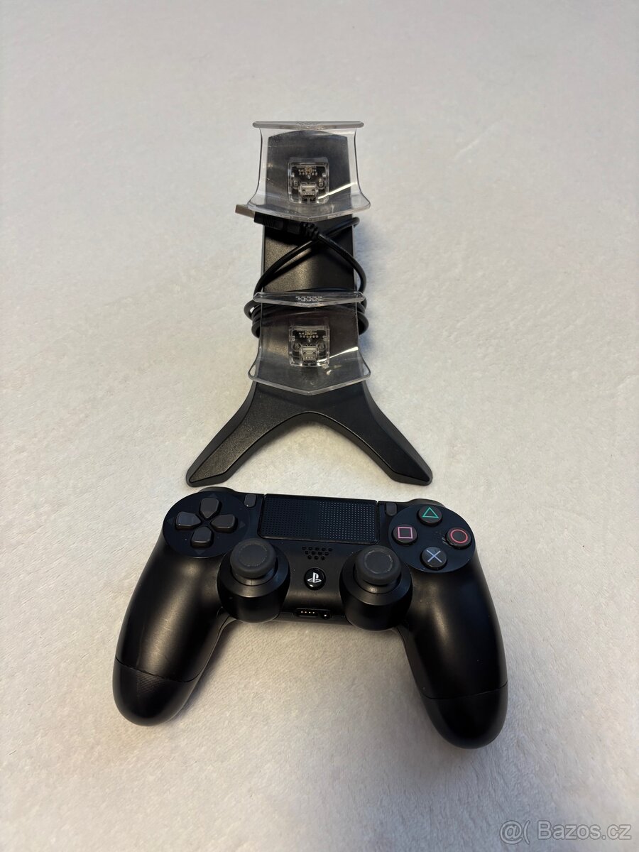 Playstation 4 Slim - 2