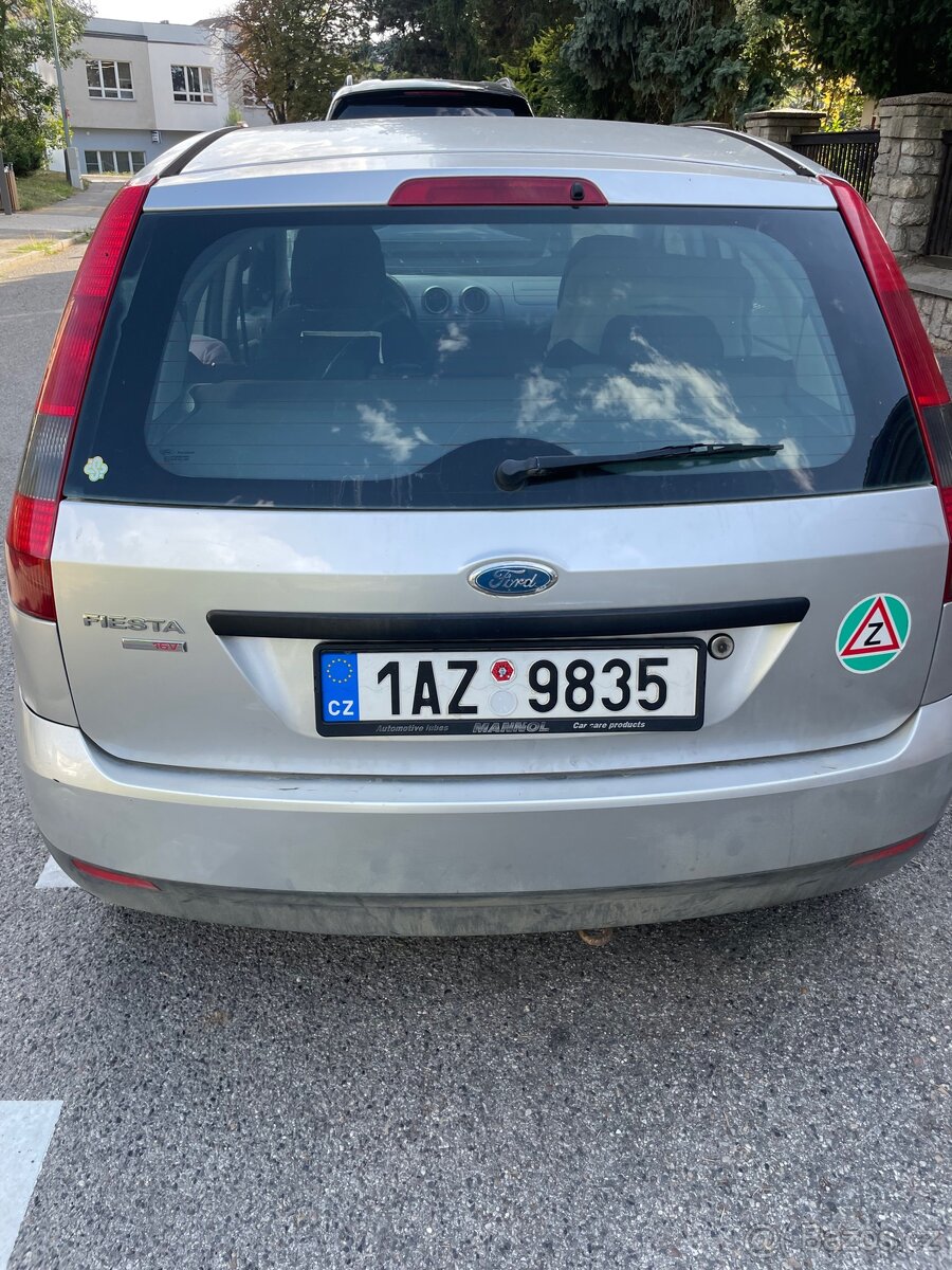 Ford Fiesta 1.4i - 2