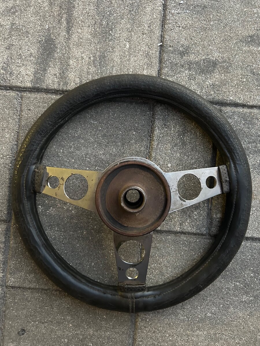 Škoda 110r/110ls/100…- volant s nabou - 2