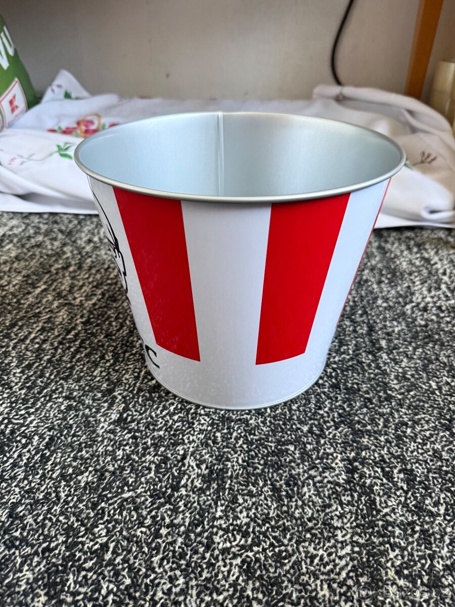 KFC kyblík celkem 1 kus - 2