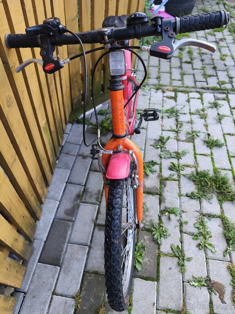 Dívčí kolo 20' - 2