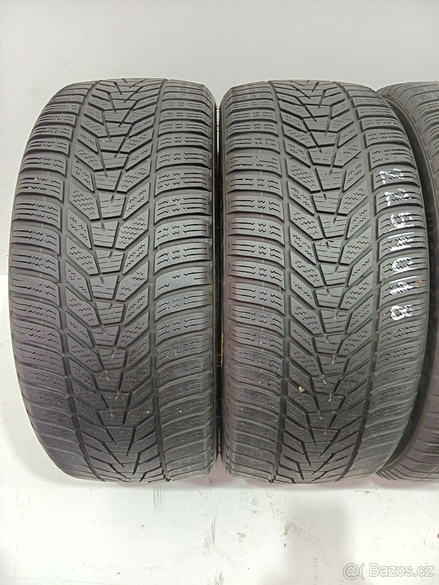 Zimní pneu 225/40/18 Hankook - 2
