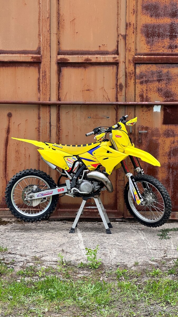 Suzuki RM 125