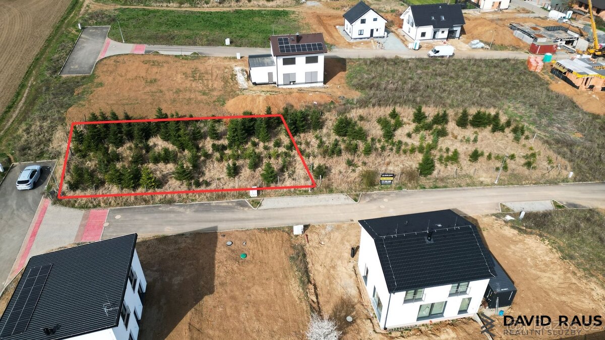 Prodej stavebního pozemku ( 731 m²), ul. Květná, Střelice - 2
