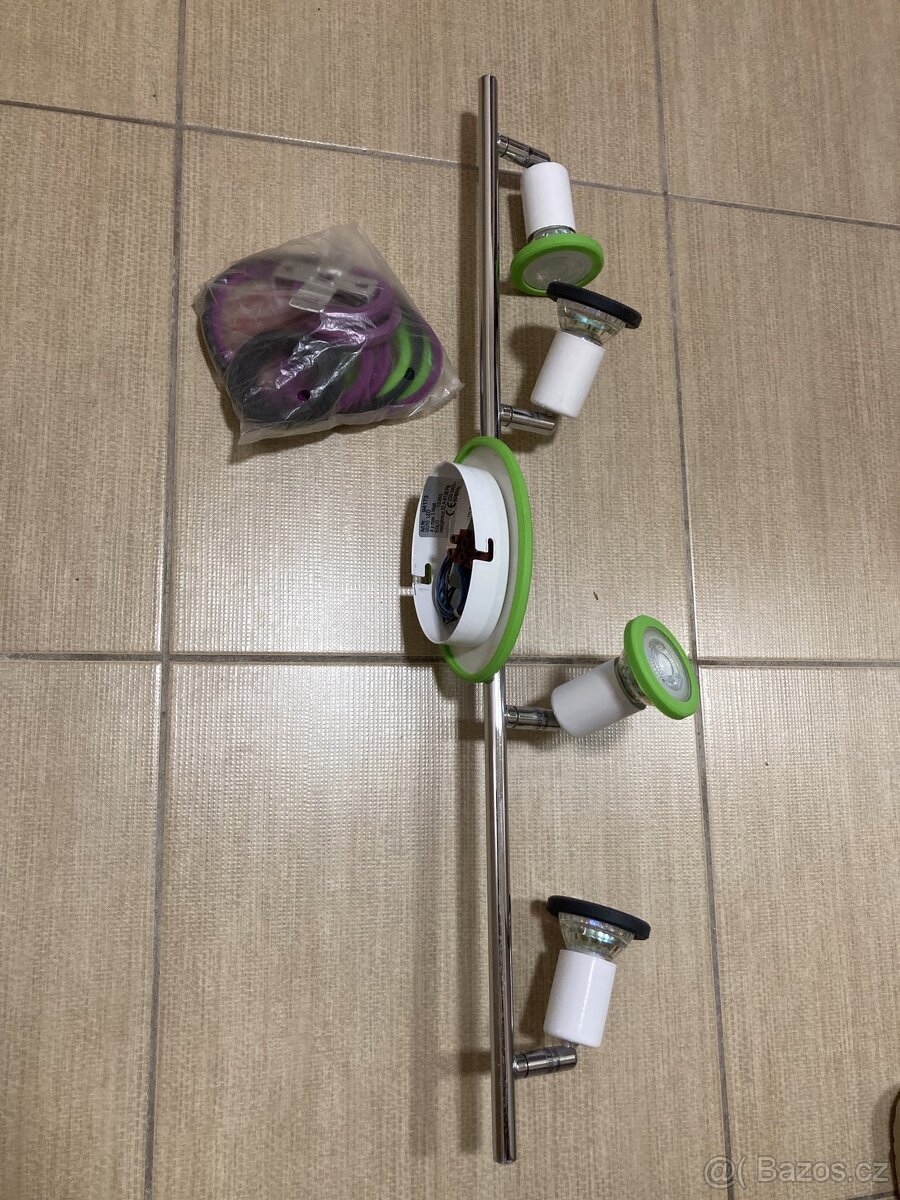 Stropní světlo vhodné do dětského pokoje - 2