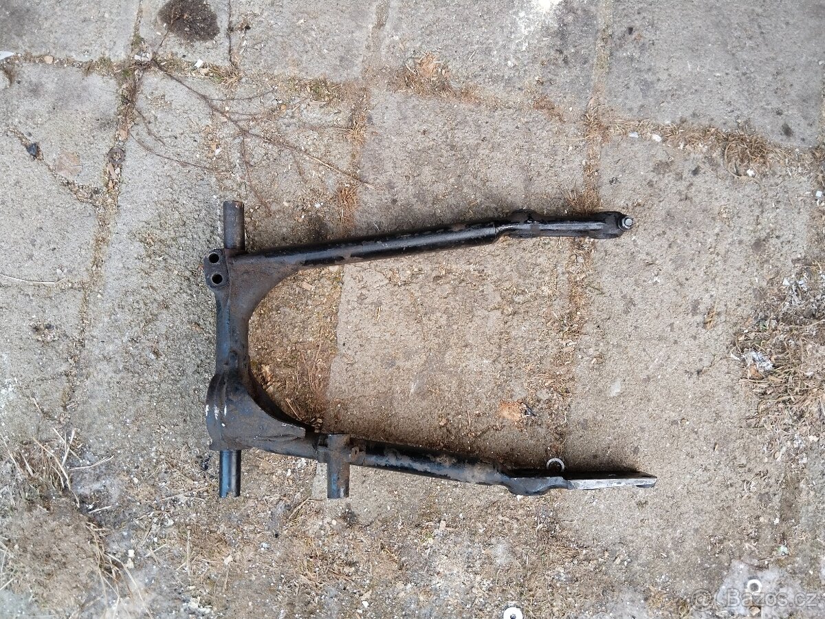 Kyvná vidlice Dněpr - 2