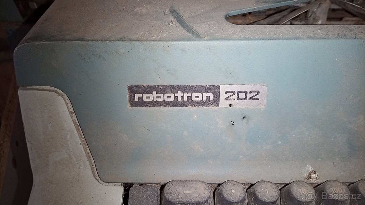 Psací stroj robotron 202 - 2