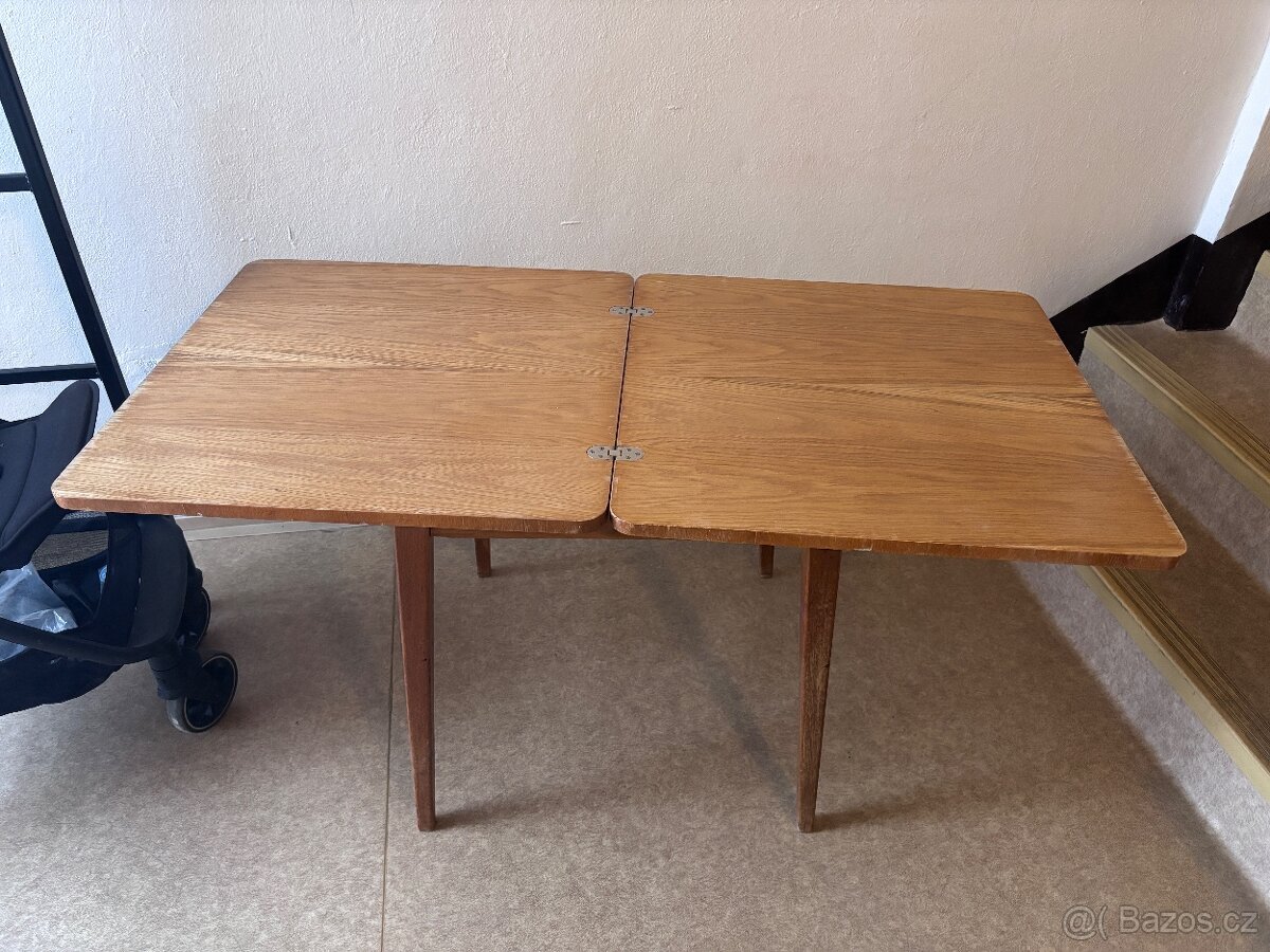 Rozkladaci dreveny stolek vintage - 2