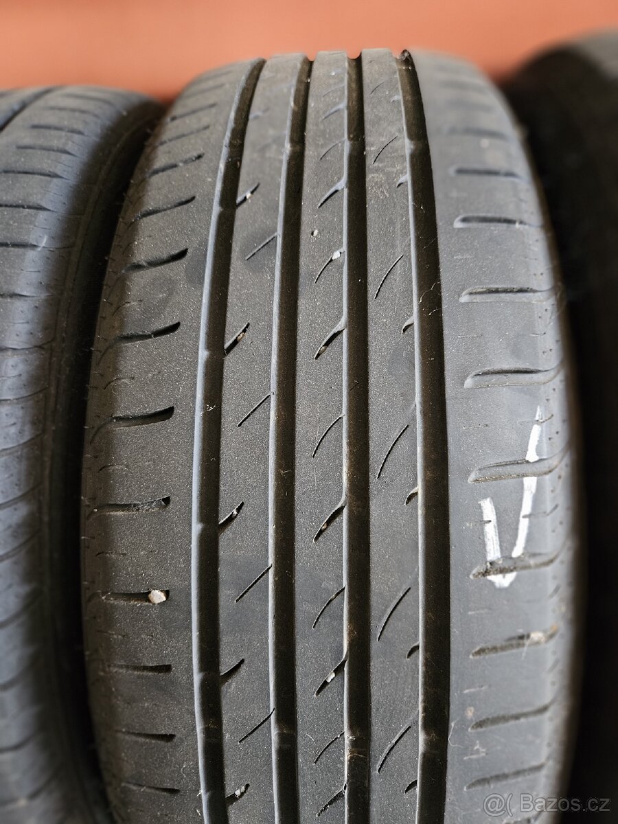 Letní pneu 225/60R17 Nexen - 2