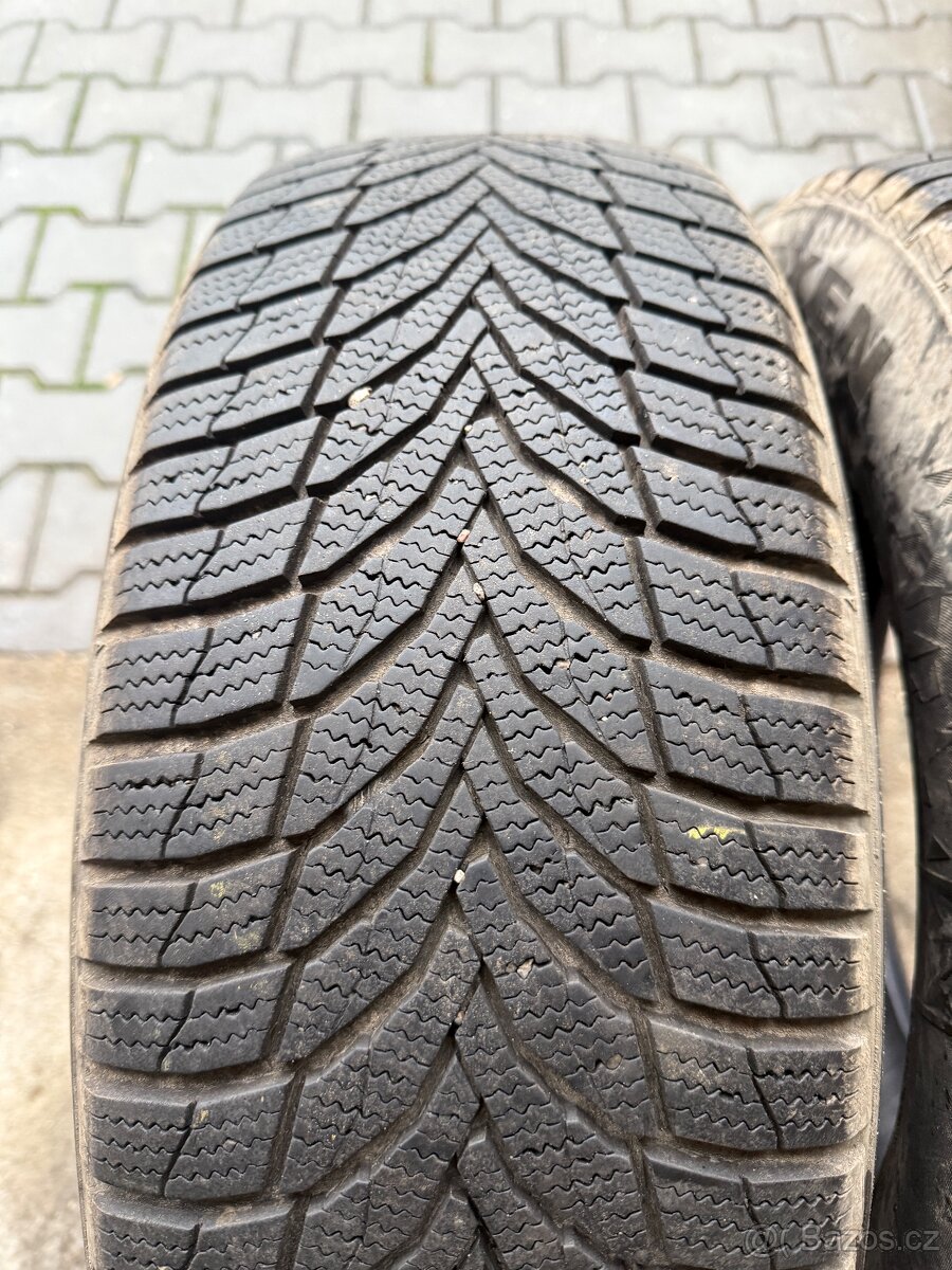 2x ZIMNÍ PNEU NEXEN 225/60 R17 - 2