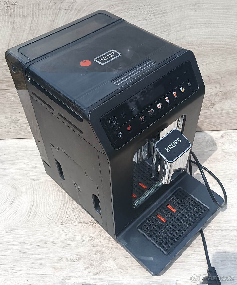 Automatický kávovar KRUPS EA895N10 - se zárukou - 2