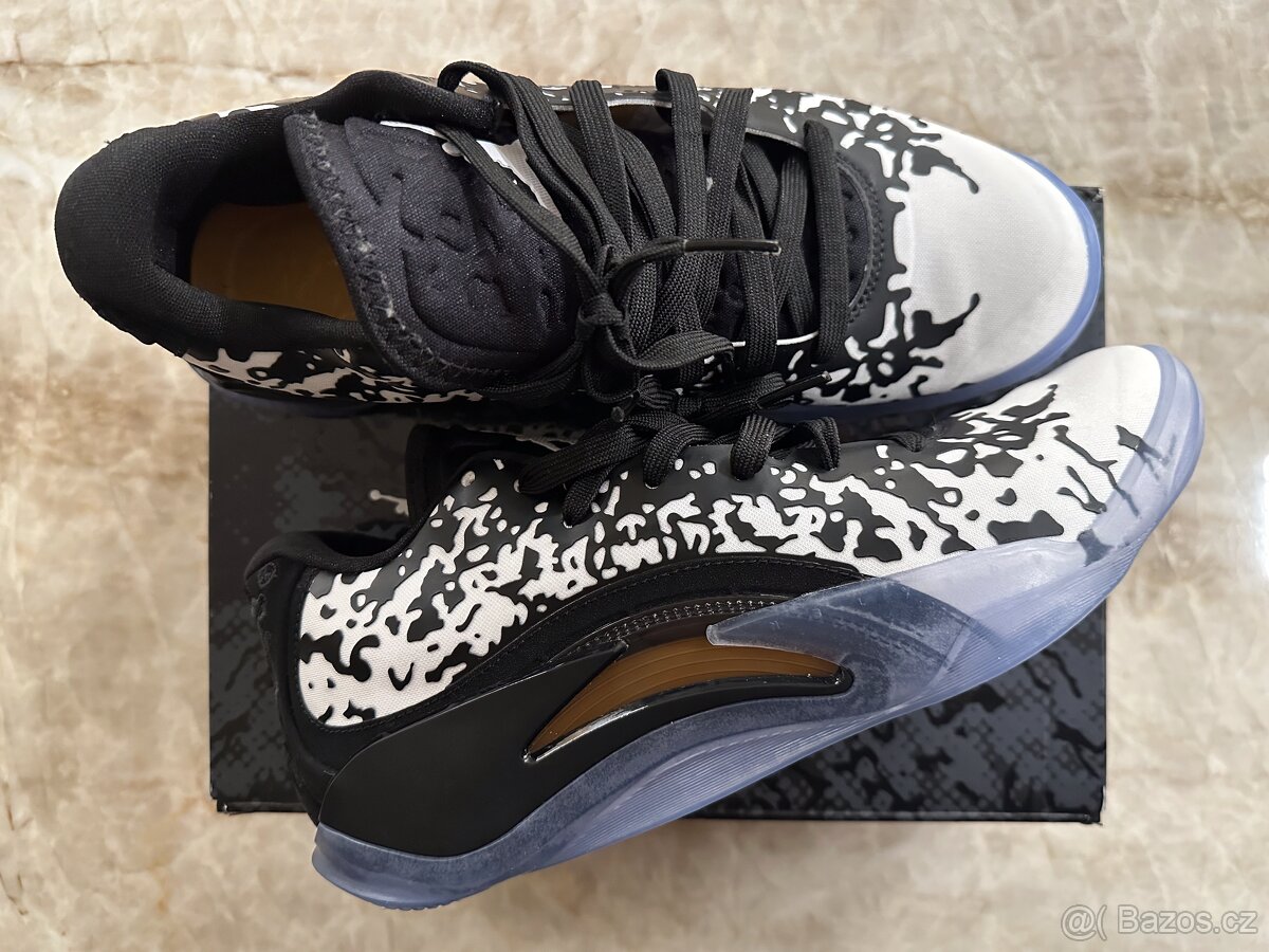 Air Jordan Zion 3 - 2