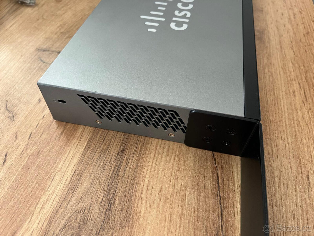 Cisco switch SG300-10 - 2