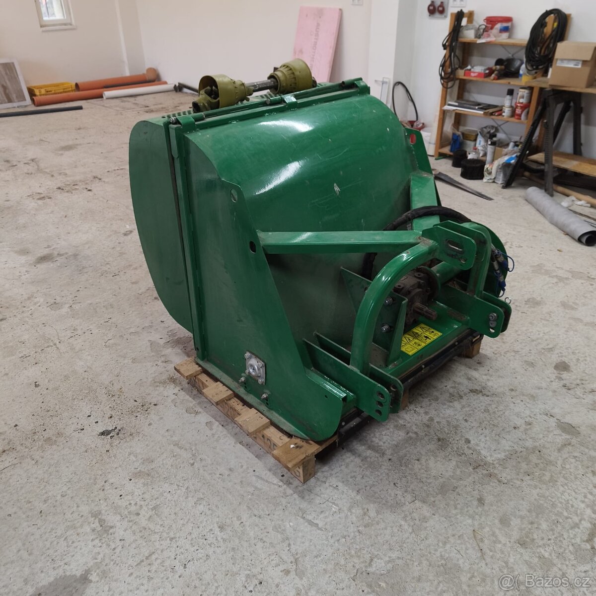 Prodám MULČOVAČ - 2