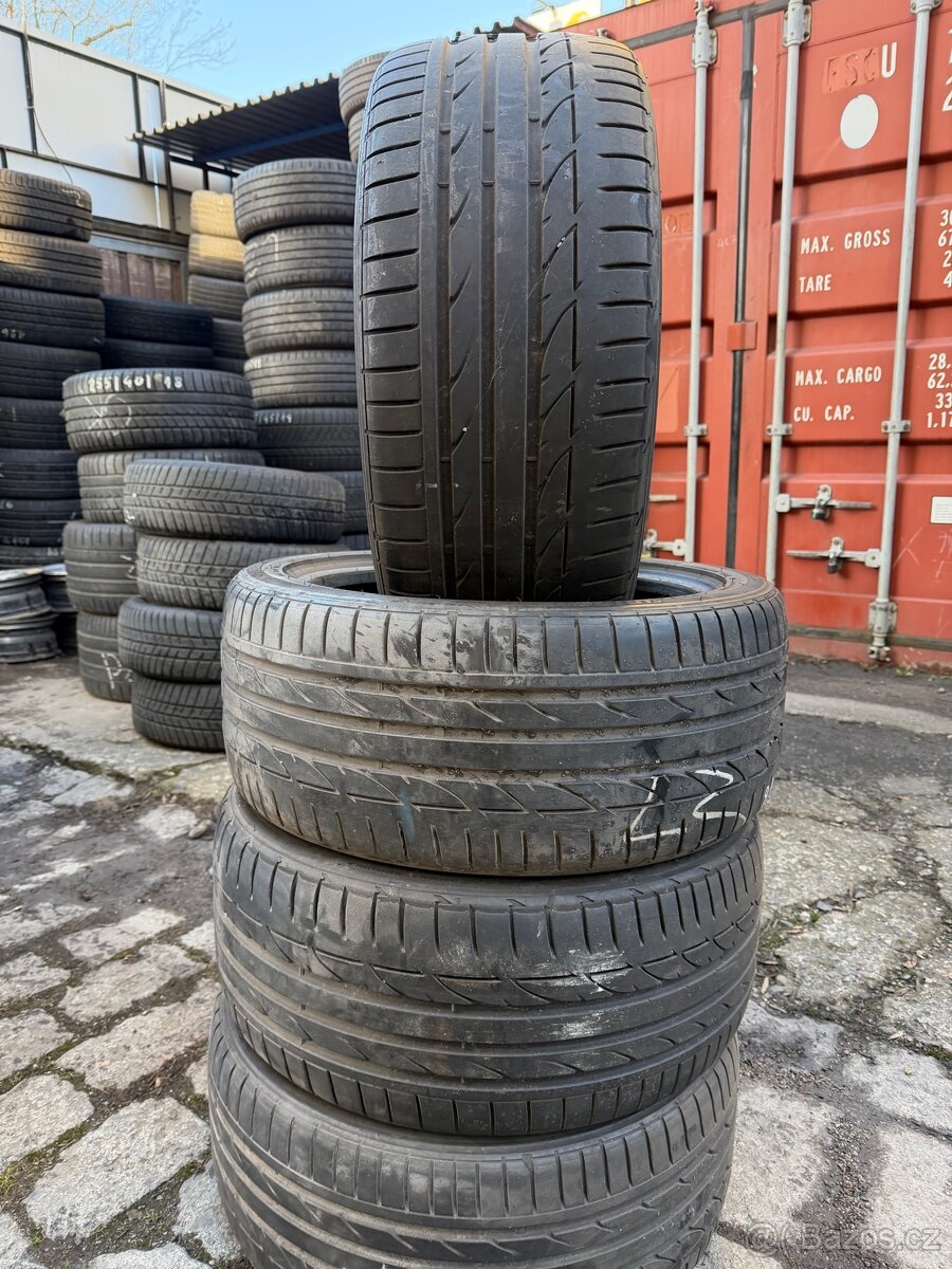 Letní pneu 245/40/18 - 2