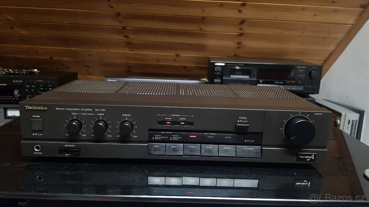 Technics SU-700 Stereo zesilovač - 2