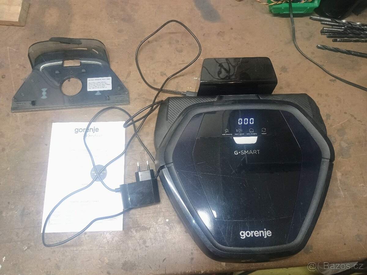 Robotický vysavač+mop Gorenje RVC216BK - 2