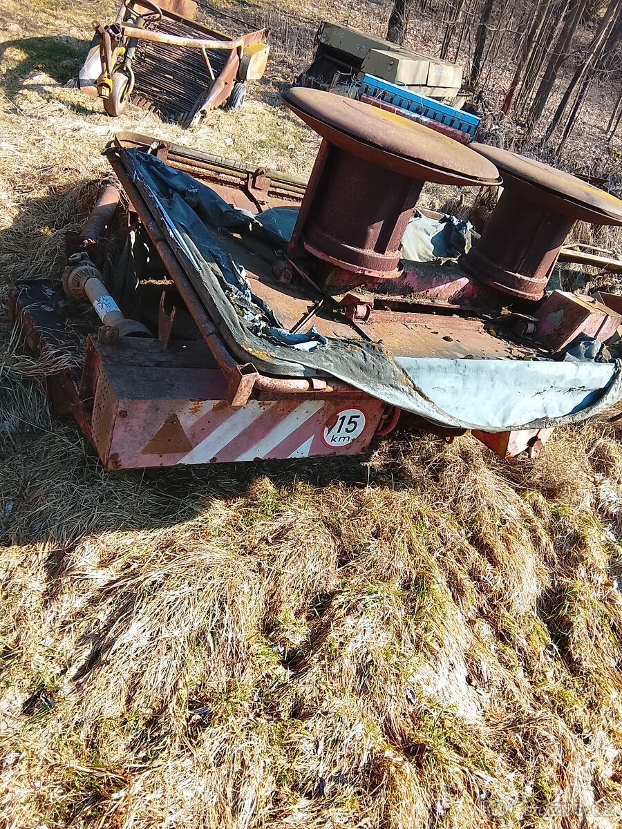 Bubnová sekačka 330 traktor - 2