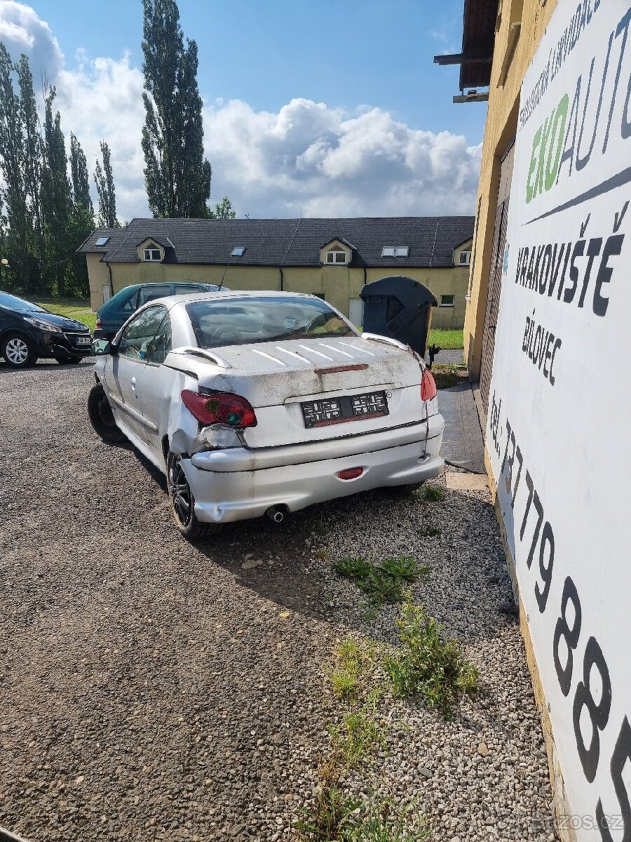 Peugeot 206cc 1.6i16v - 2