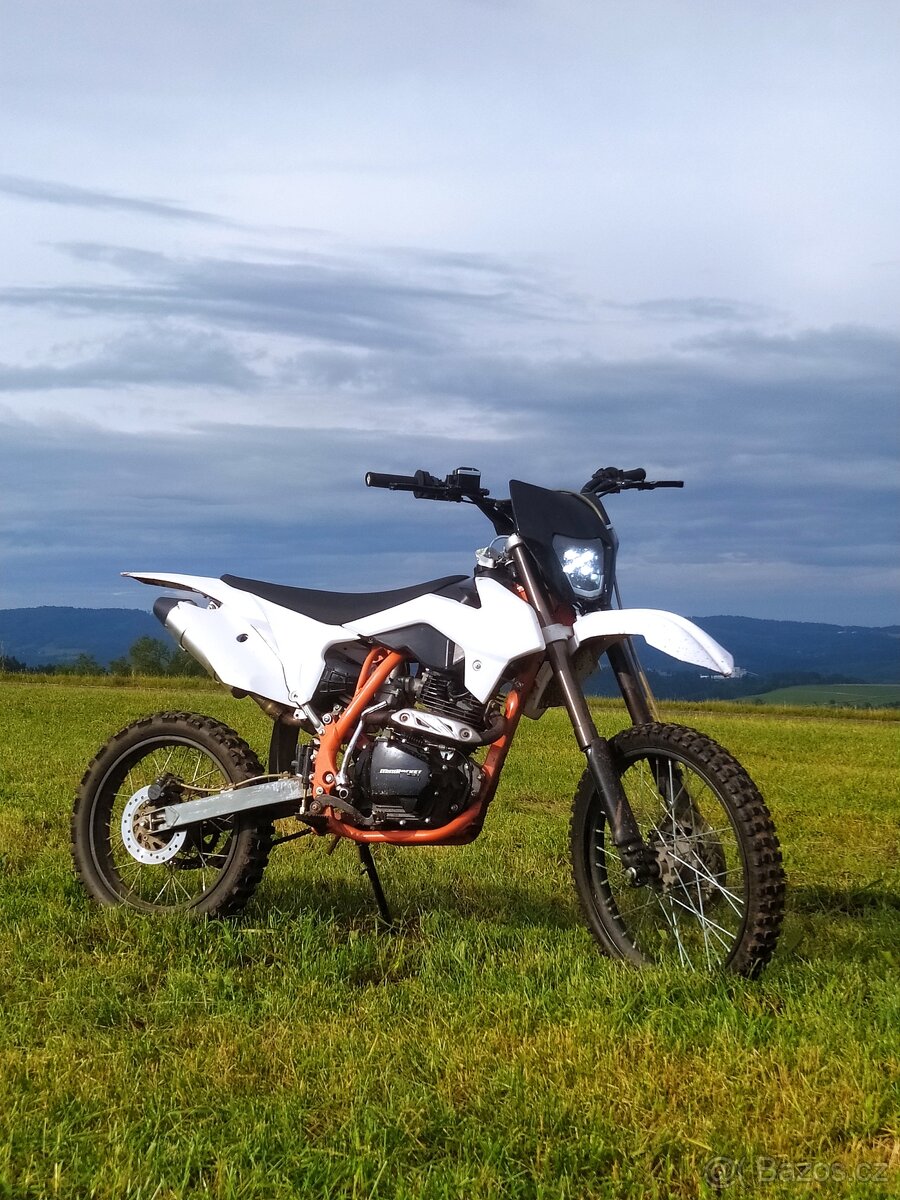 MiniRocket pitbike - 2