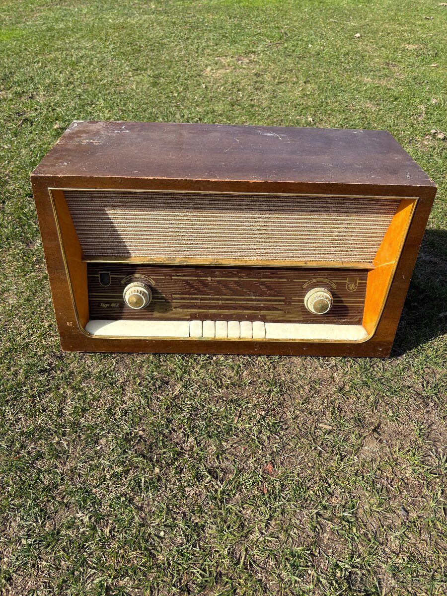 Staré rádio Elprom typ M2 - 2